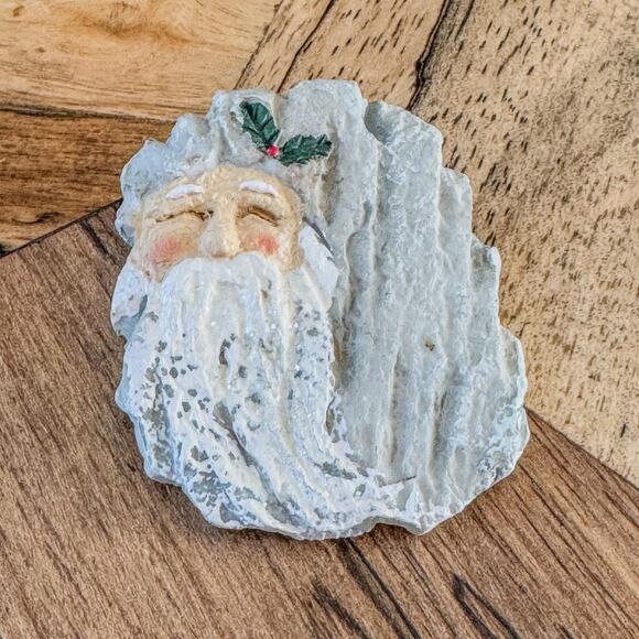 Hand-Painted Whimsical Santa Claus Holiday Brooch/Pin w/ Stone Like Appearance - Picture 4 of 7